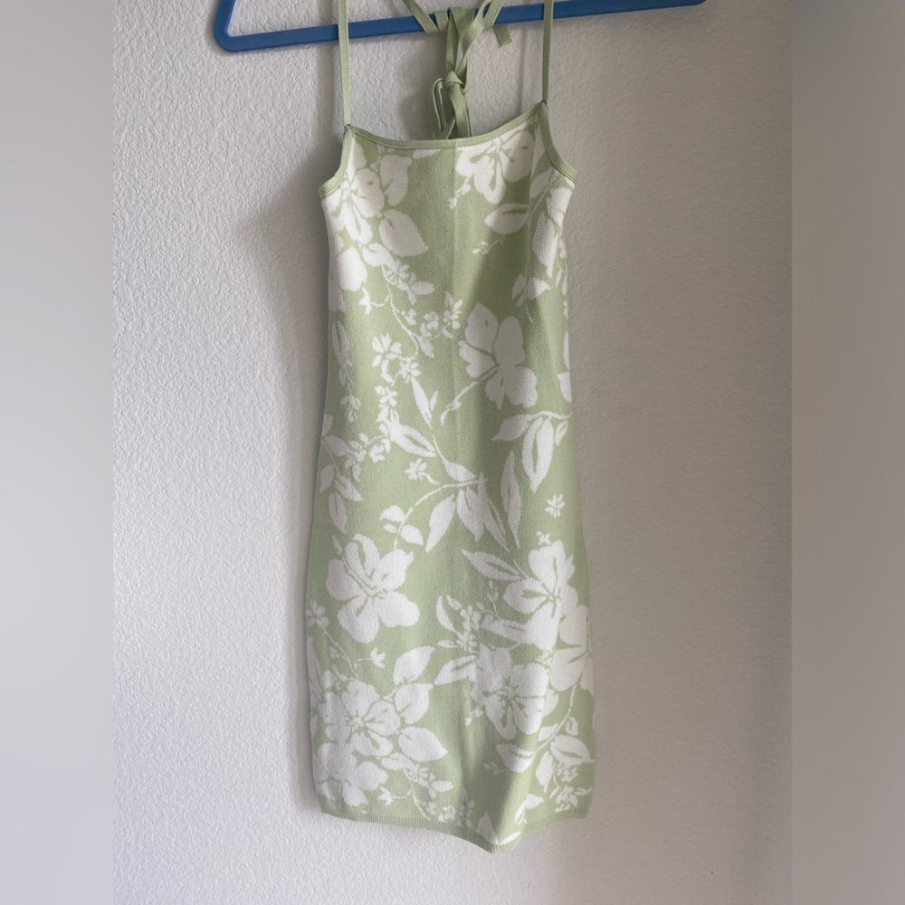 Abercrombie Knit Floral Green White Halter Tie Back Dress